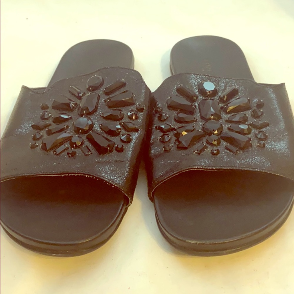 Kenneth Cole Slim Slam Jeweled Slides
